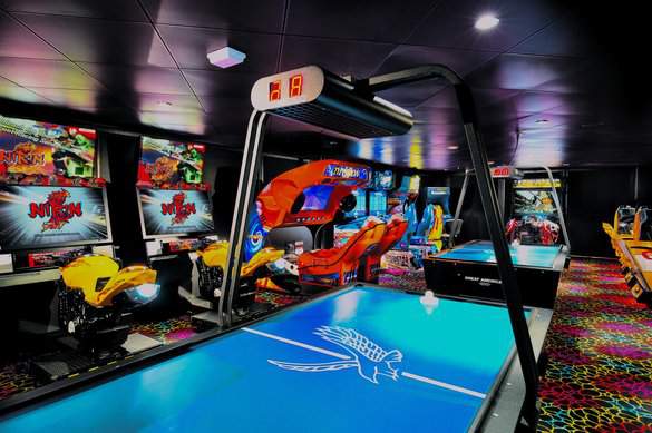 NCL Norwegian Epic Video Arcade, Credit - Rick Diaz Photography.jpeg